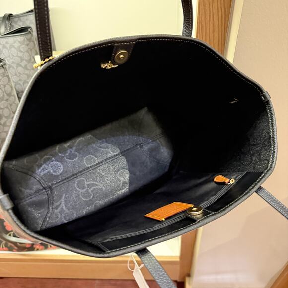 Coach City Tote Bag With Cherry Print CCZ18 Gold/Black Multi NWT - Picture 6 of 6